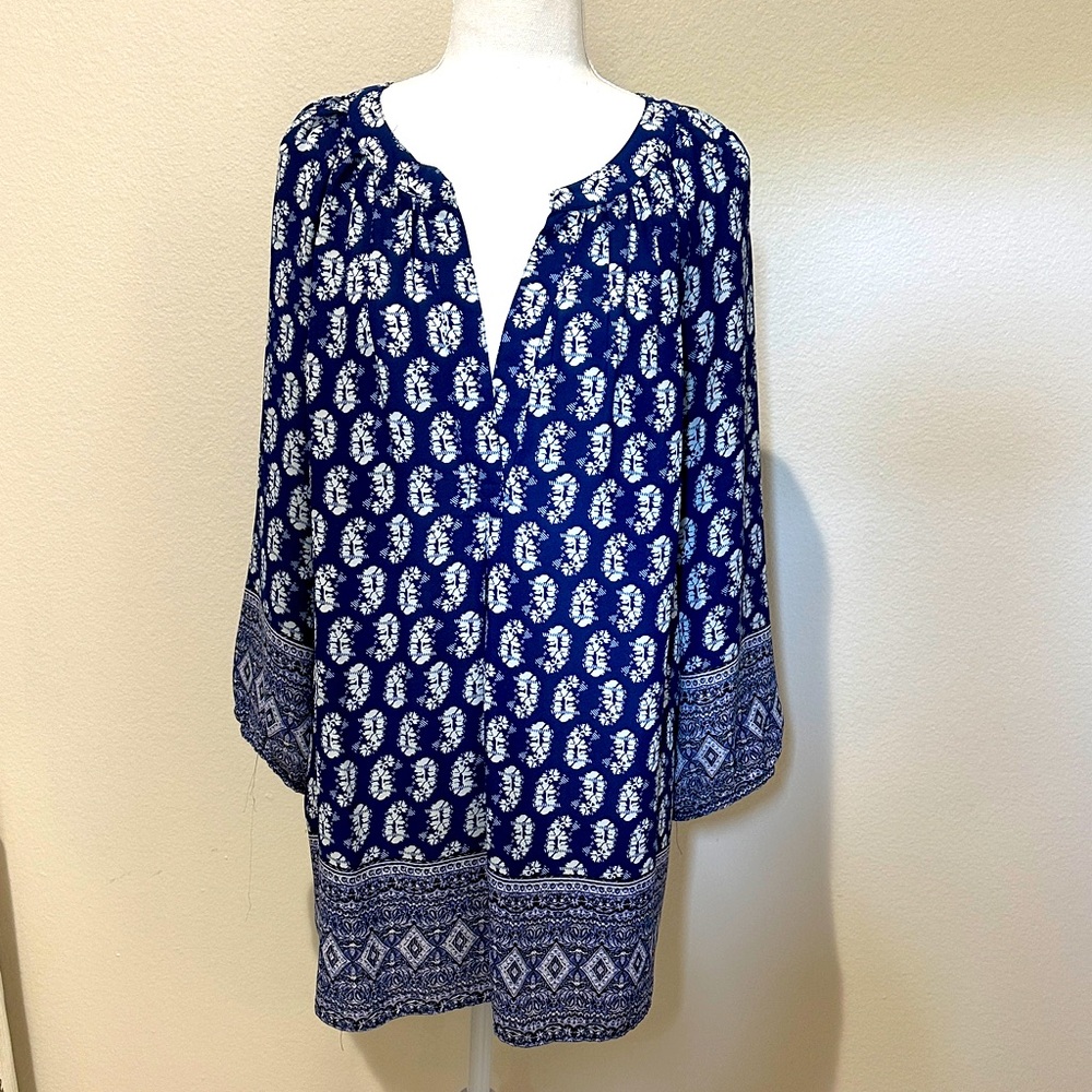 Willi Smith Blue and White Printed Tunic Top